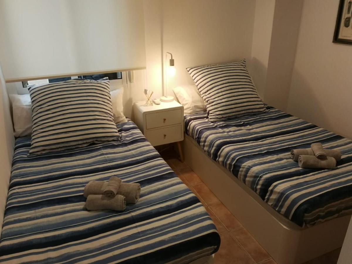 Holisplace- Lovely Apartment In Downtown Alicante Bagian luar foto