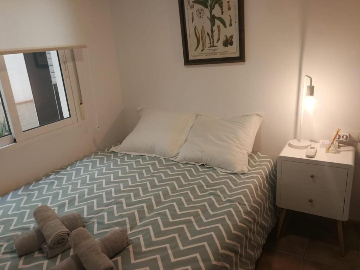 Holisplace- Lovely Apartment In Downtown Alicante Bagian luar foto